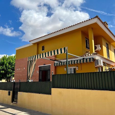 La Casa Del Oro Villa Bormujos Eksteriør billede