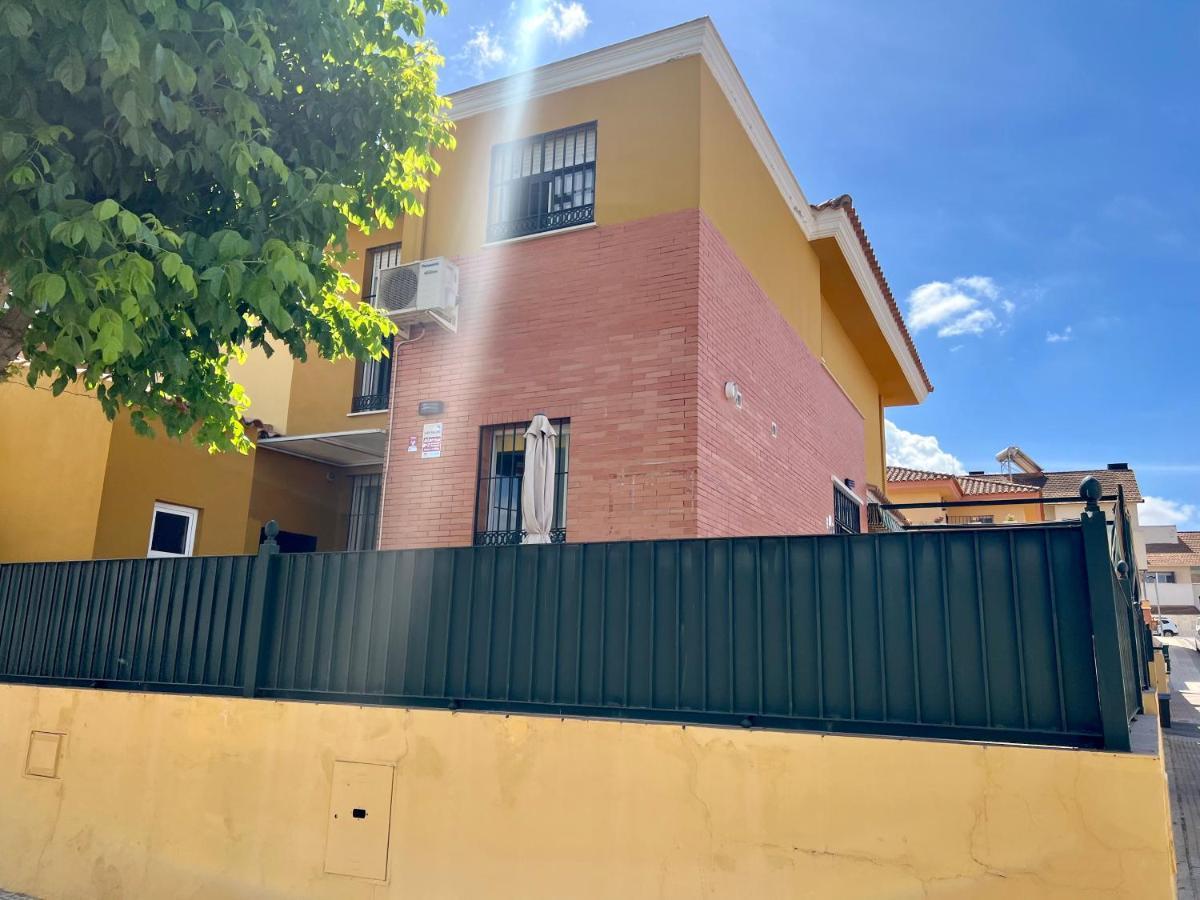 La Casa Del Oro Villa Bormujos Eksteriør billede